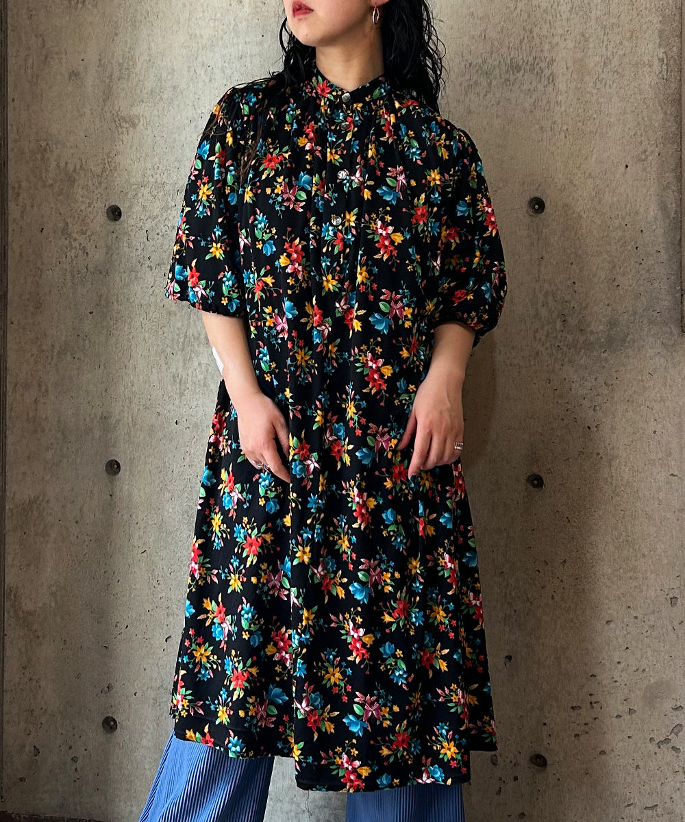 Standcollar Floral Onepiece – H アッシュ