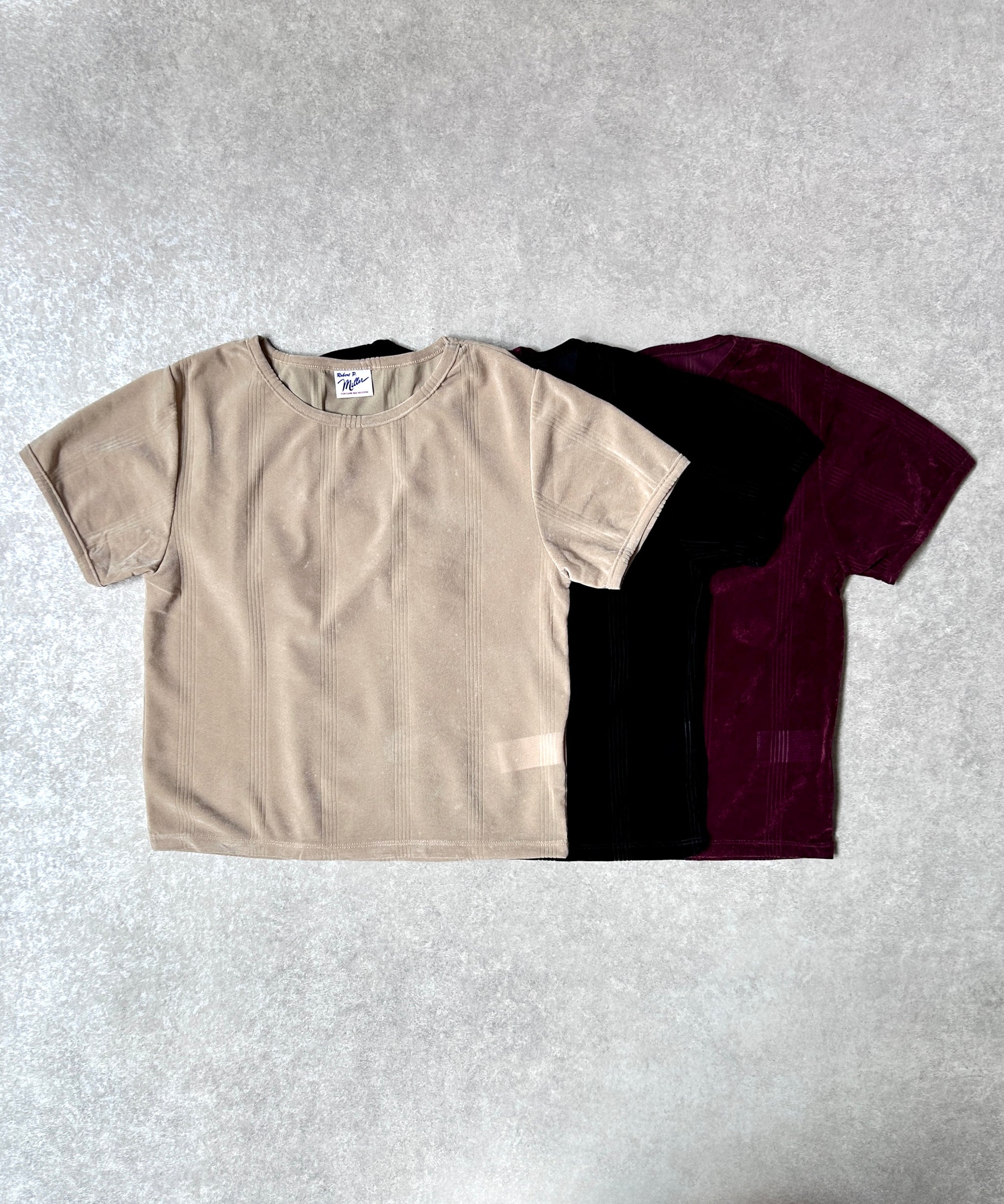 T-shirt – H アッシュ