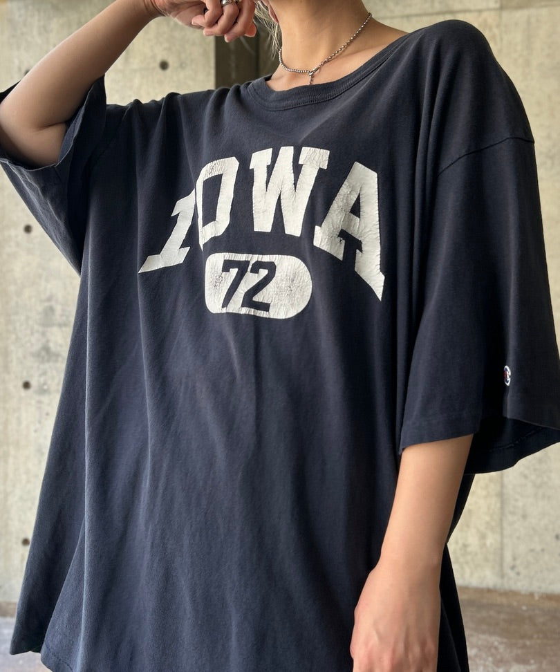 T-shirt – H アッシュ