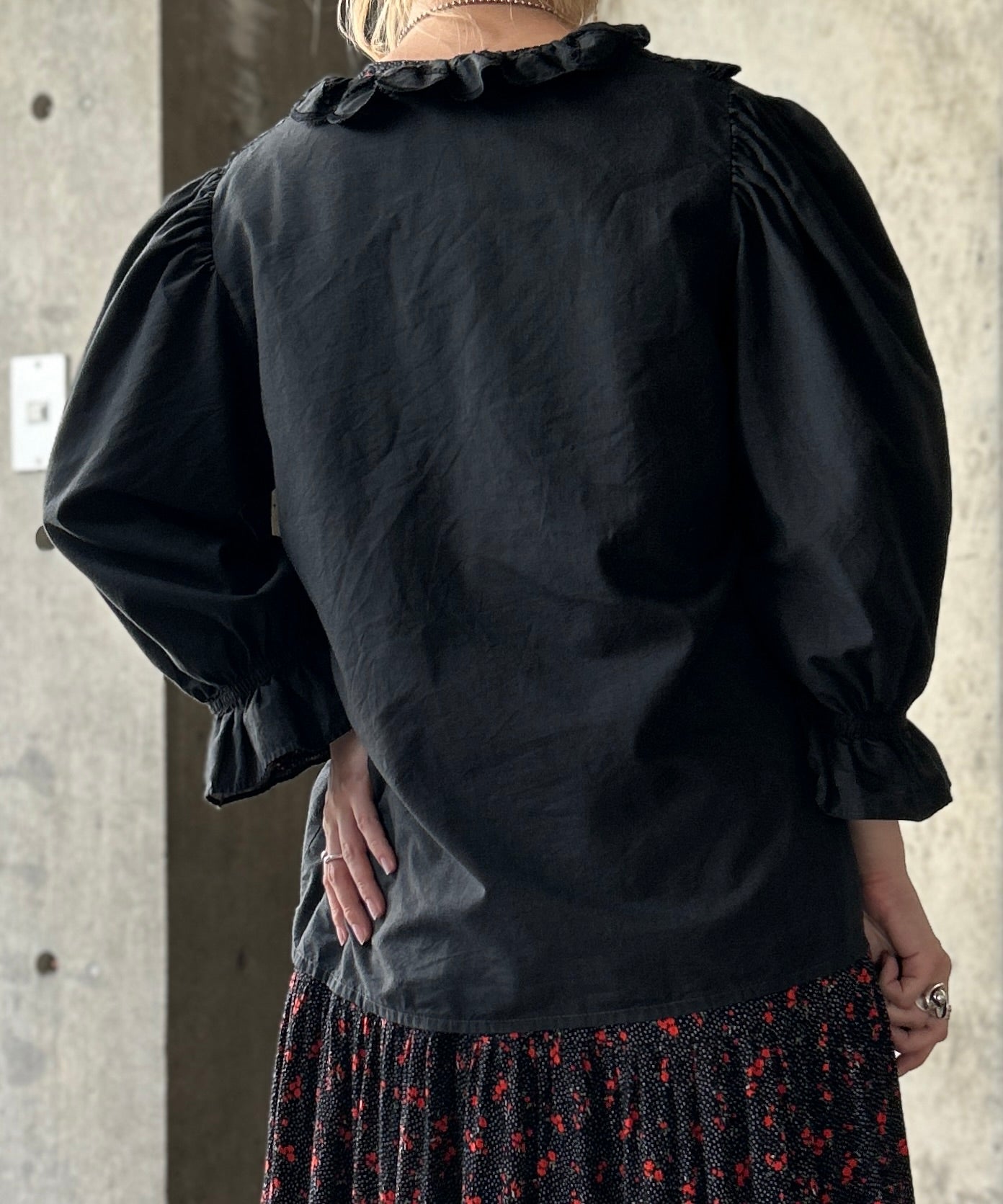 トップス acka embroidery frill blouse Acka. embroidery frill blouse