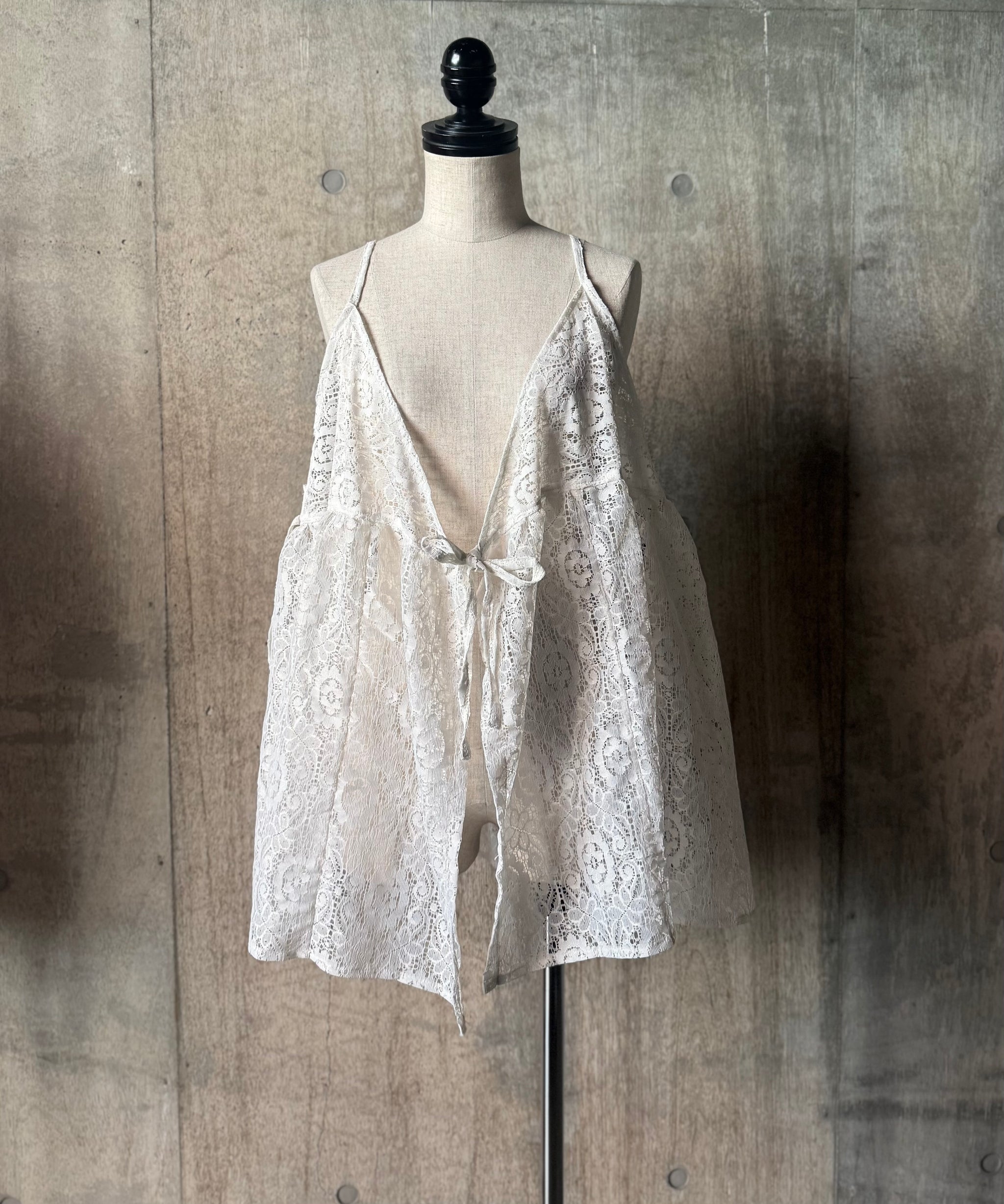 トップス Riri cachecoeur tops beige Remake Vintage Lace Cachecoeur Cami Tops – H アッシュ
