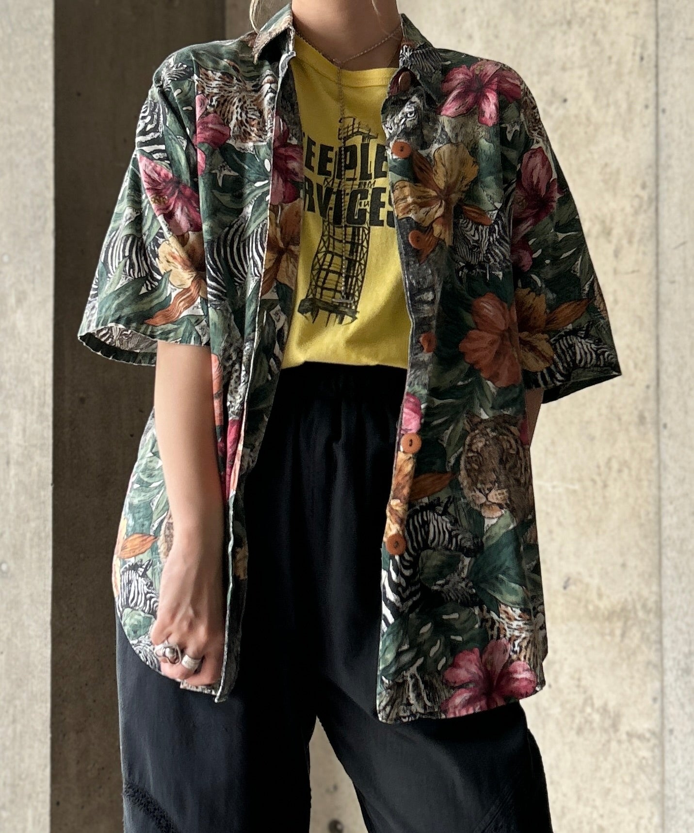 H アッシュ 中目黒 スタッズ Tシャツ 日本製 H アッシュ - ヴィンテージセレクトショップ