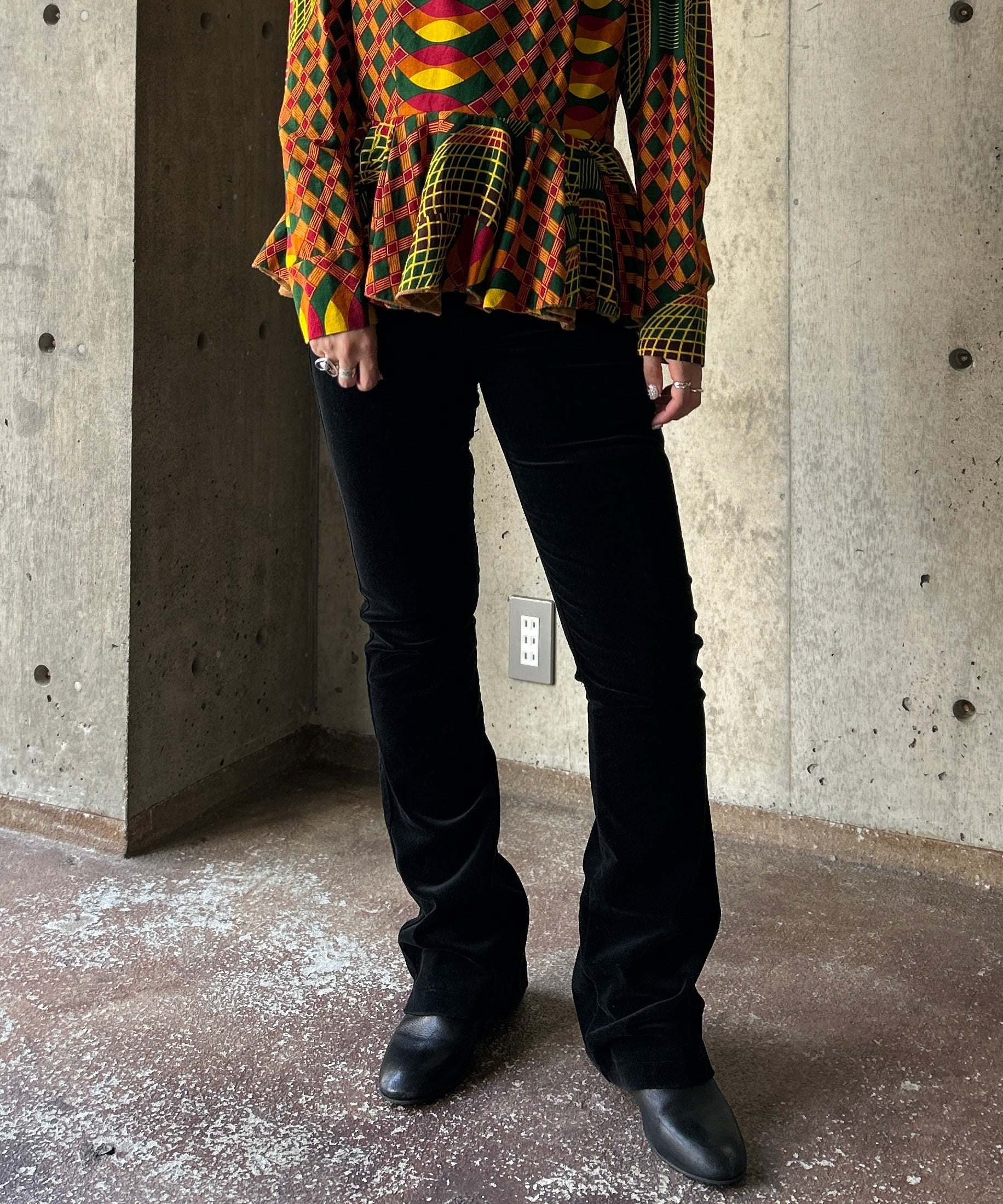 Velour Slim Flare Pants – H アッシュ